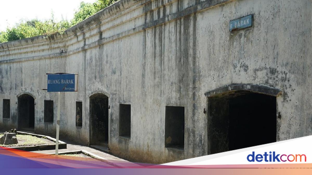 Cahaya Suci Travel: Jembatan Keindahan Cilacap yang Tak Pudar